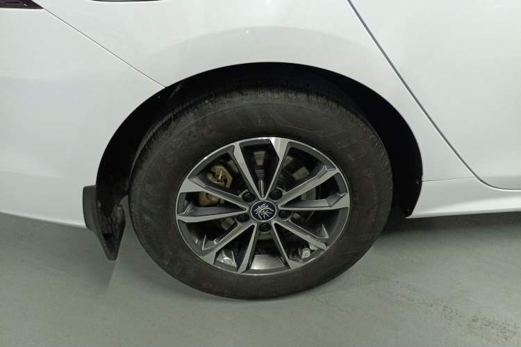 Used BYD Qin PLUS 2023 Champion Edition DM-i 55KM Leading Model Right Rear Wheel Hub
