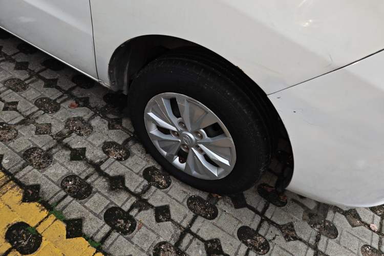 Used JAC Refine M3 2015 Maker Edition 1.6L Luxury Version