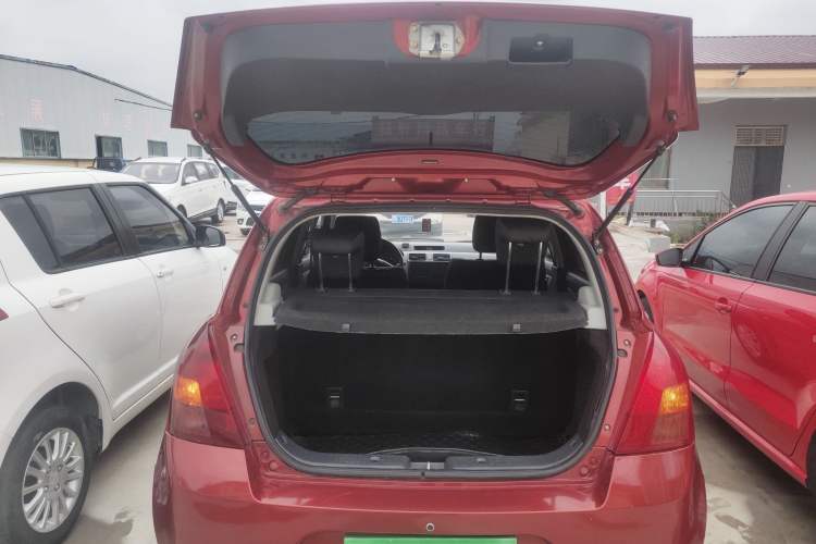 Used Suzuki Swift 2014 1.3L Manual Standard Edition Trunk