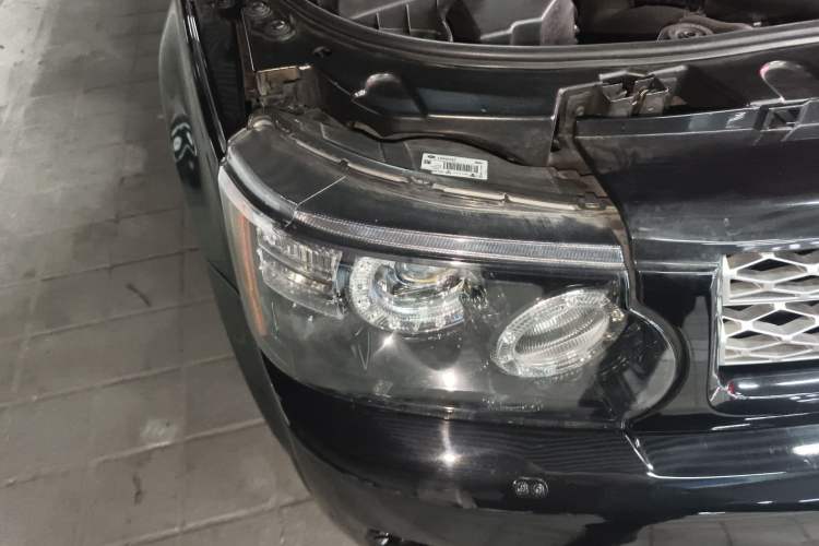 Used Land Rover Range Sport 2012 3.0 TDV6 HSE Diesel Edition Right Front Headlight