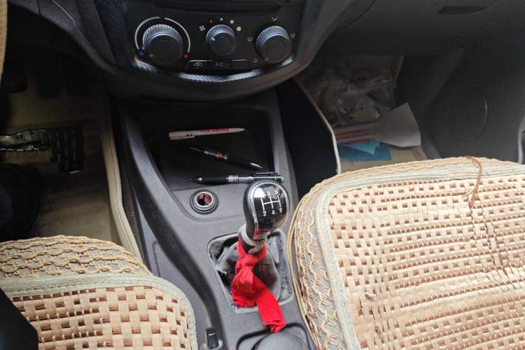 Used Wuling Hongguang 2015 1.2L S Base Model China IV
