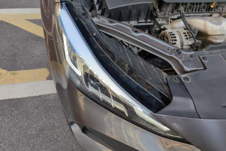 Used MG 5 2022 180 DVVT CVT Youth Luxury Edition
