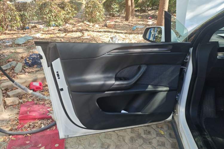 Used Tesla Model X 2023 Dual-Motor All-Wheel-Drive Version