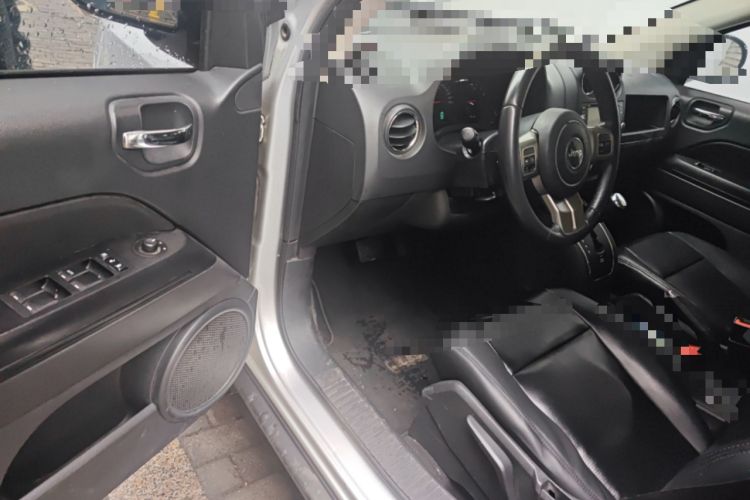 Used Jeep Compass 2011 2.4L Four-wheel Drive Classic Upgrade Edition