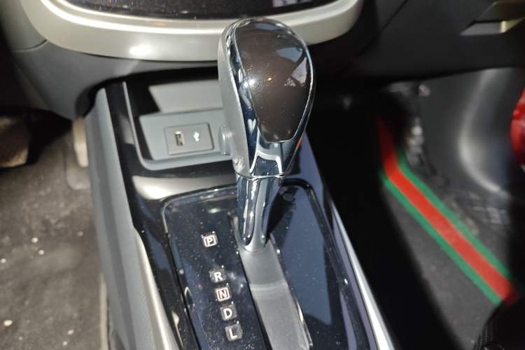 Used Nissan Tiida 2021 1.6L CVT Smart Drive Edition Gear Lever