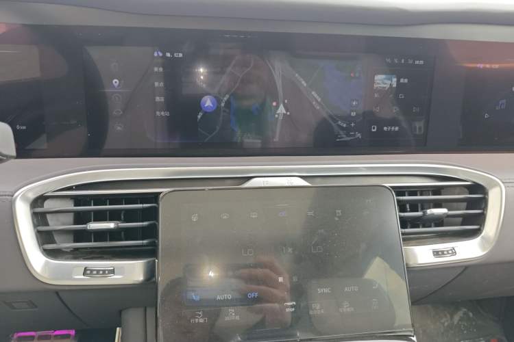 Used Hongqi E-HS9 2022 660 km Range Flagship Edition Four Seats