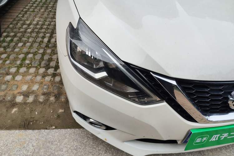 Used Nissan Sylphy 2021 Classic 1.6XL CVT Luxury Edition Right Front Headlight