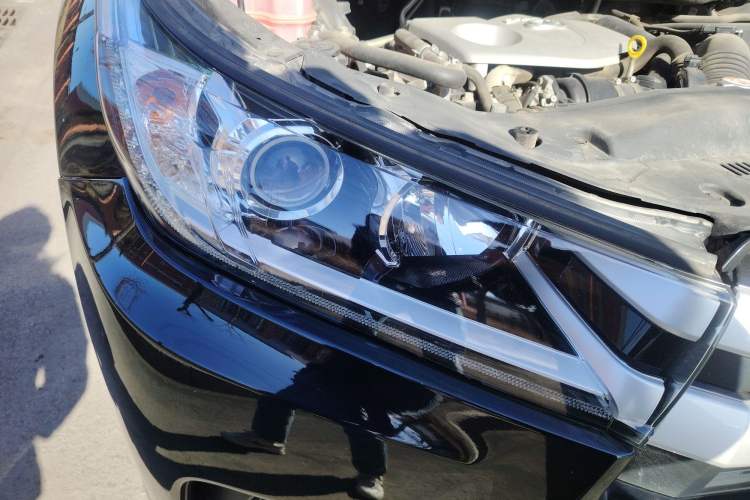 Used Toyota Highlander 2018 2.0T Four-Wheel Drive Luxury Edition 7 Seats China V Emission Standard