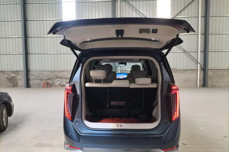 Used GAC Trumpchi Xiangwang M8 2025 Kunkun Series Ultra First-Class Cabin Trunk