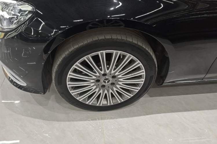 Used Mercedes-Benz E-Class 2023 Updated E 300 L Fashion Edition