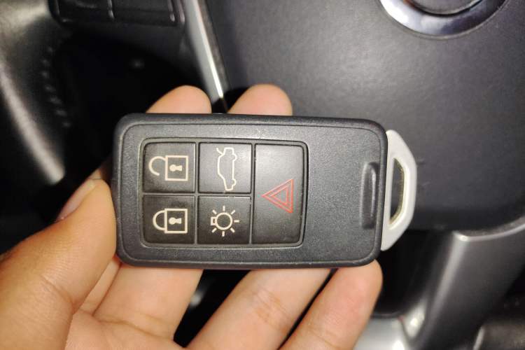 Used Volvo S60 2017 S60L T4 Smart Range Edition Vehicle Key