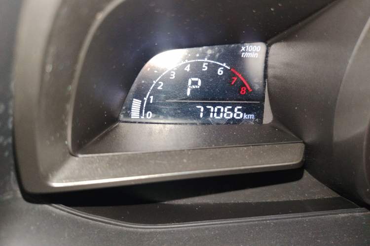 Used Mazda 3 Axela 2014 Sedan 2.0L Automatic Sport Model
