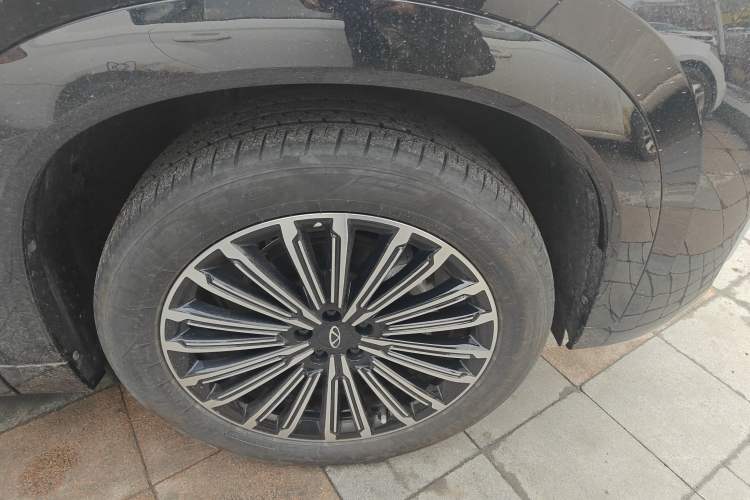 Used Chery Tiggo 9 2025 2.0T Dual-Clutch Two-Wheel Drive Luxury Edition 5 Seats