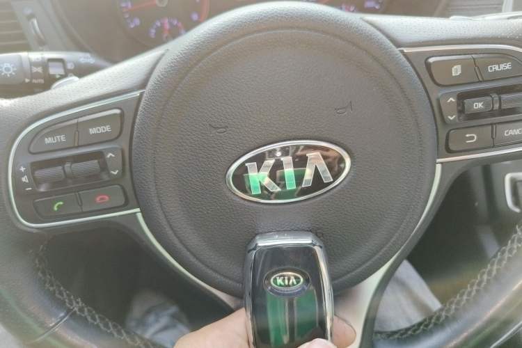 Used Kia K5 2016 1.6T Automatic PRM Vehicle Key