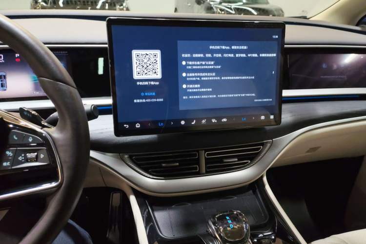 Used Denza D9 2025 DM-i Intelligent Drive 1020 Four-Wheel Drive Flagship Model
