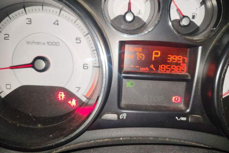 Used Peugeot 308 2013 1.6L Automatic YouShang Model Odometer Close Up