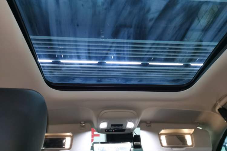 Used Buick Envision 2022 Encore Plus 652T Five-Seat Luxury Model
