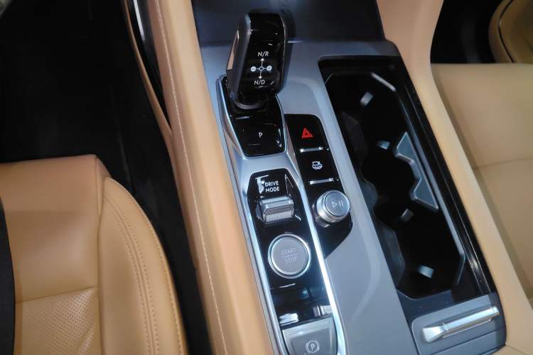 Used Lynk & Co 09 EM-P 2024 2.0TD EM-P Four-Wheel Drive ULTRA Six-Seater
