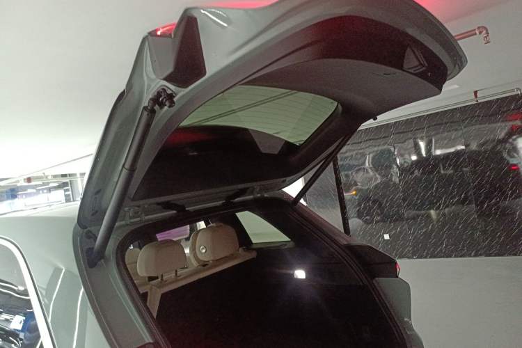 Used Li Auto L6 2025 Pro Smart Refresh Edition Trunk