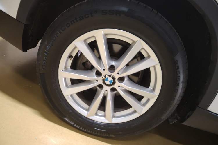 Used BMW X5 2015 xDrive28i