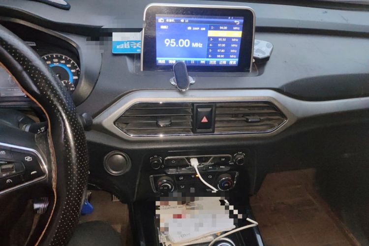 Used Dongfeng Fengon S560 2019 1.8L Manual Urban Model