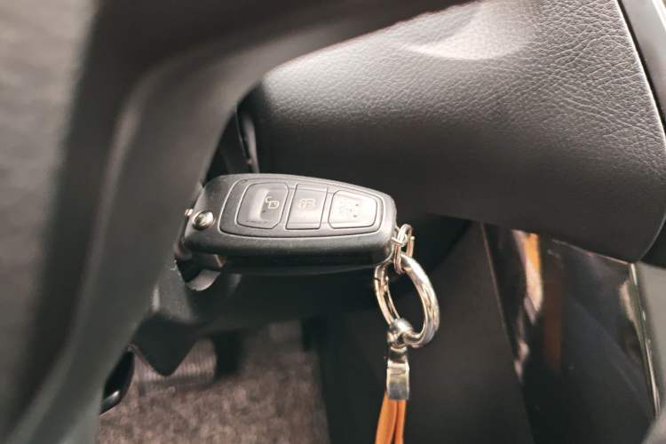 Used Ford Focus 2018 Sedan Classic 1.6L Automatic Trendy SmartDrive Edition
