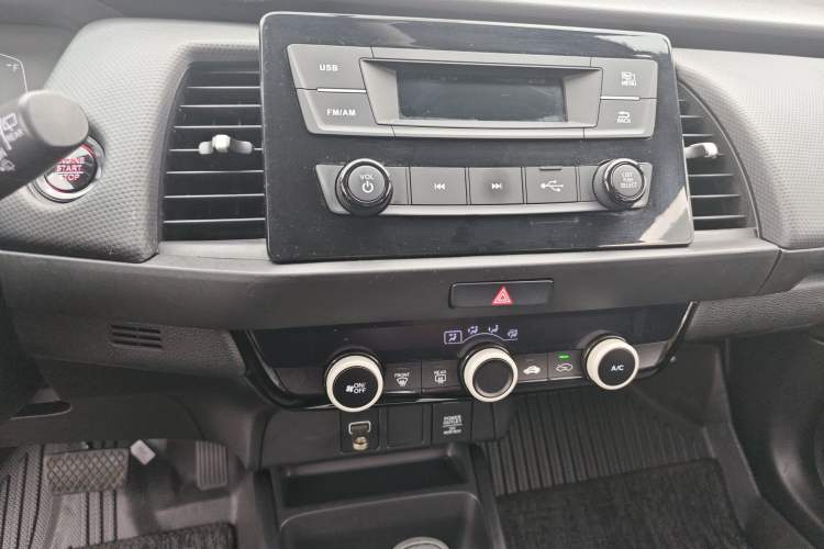 Used Honda Fit 2021 1.5L CVT Trend Edition Audio And AC Panel