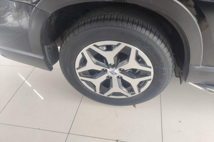 Used Subaru Forester 2019 2.0i Luxury Edition EyeSight Exterior 5