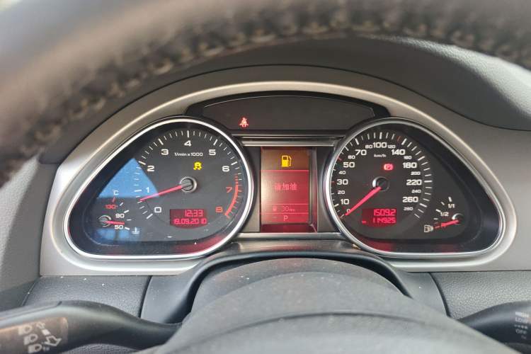 Used Audi Q7 2011 3.0 TFSI Ambition (200kW) Instrument Cluster