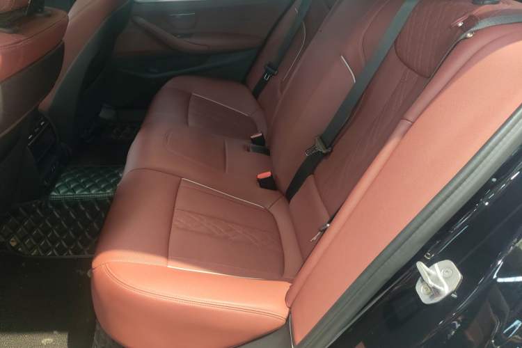 Used BMW 5 Series 2022 Second Facelift 525Li M Sport Package Left Rear Seat