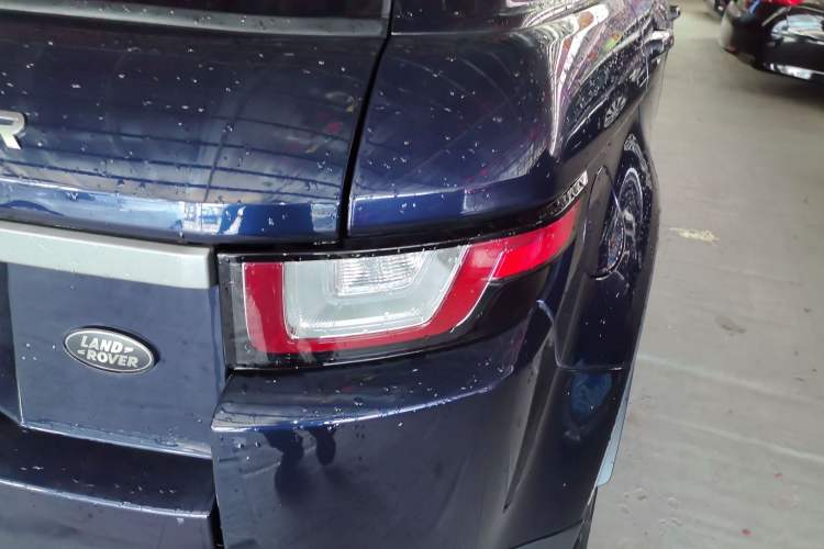 Used Land Rover Range Evoque 2017 2.0T SE Smart Glow Edition
