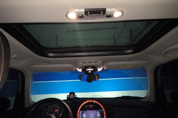 Used MINI 2022 1.5T ONE Five-Door PLUS
