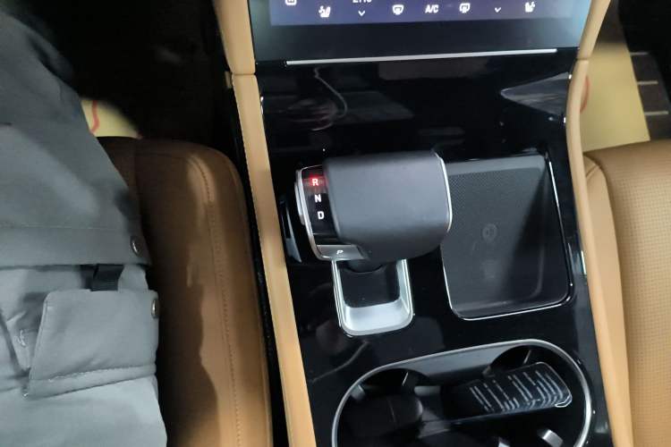 Used Li Auto ONE 2020 Extended-Range 6-Seater Version Gear Lever