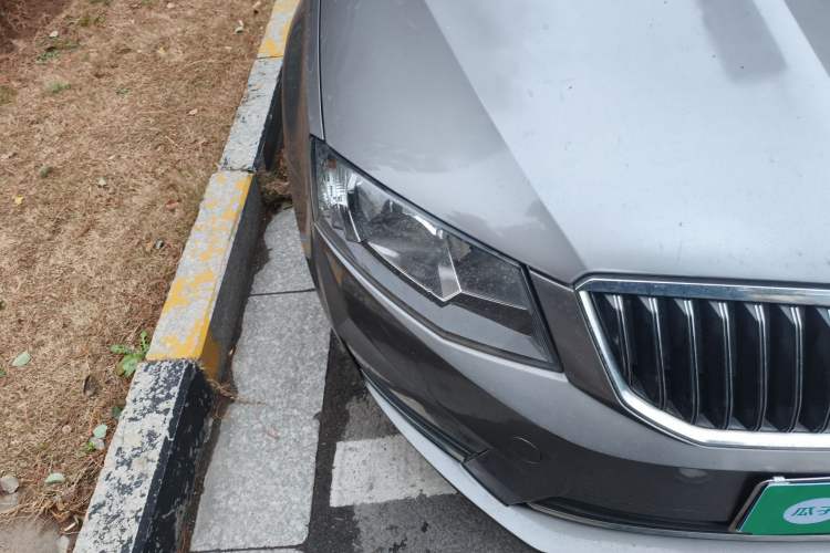 Used Skoda Octavia 2017 1.6L Automatic Smart Drive Edition