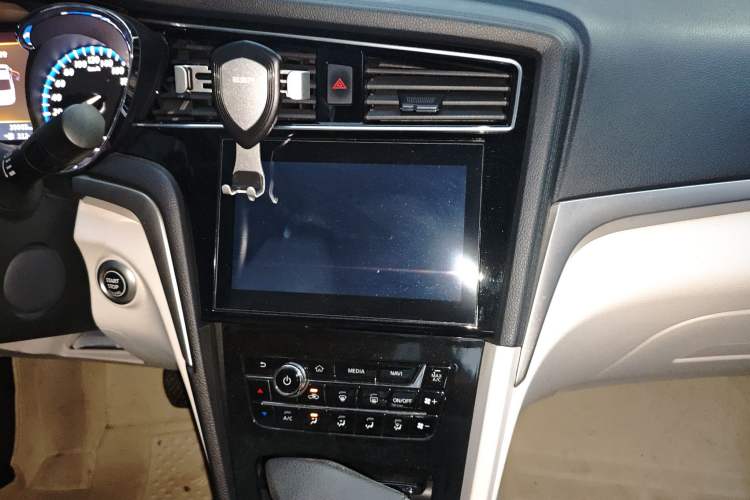 Used Venucia D60 2018 1.6L CVT Smart Connect Elite Edition