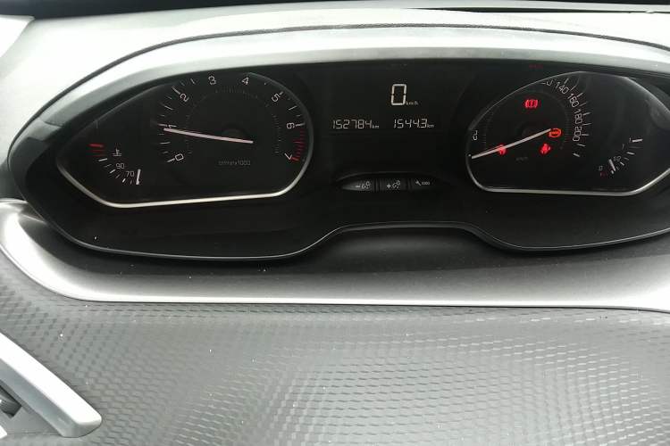 Used Peugeot 2008 2014 1.6L Manual Fashion Edition Instrument Cluster