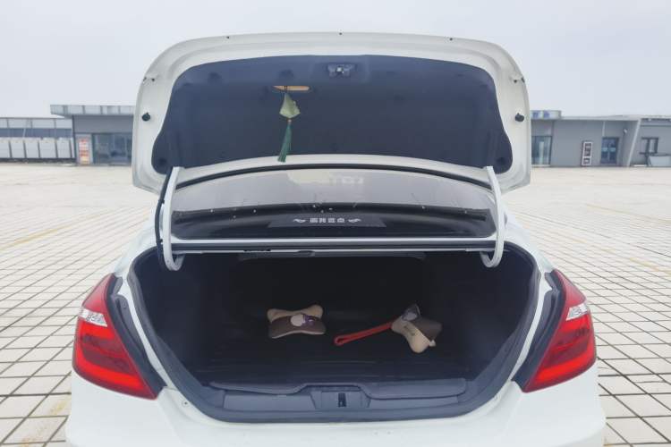 Used Geely Auto Emgrand 2017 Sedan Million Edition 1.5L CVT Upward Version
