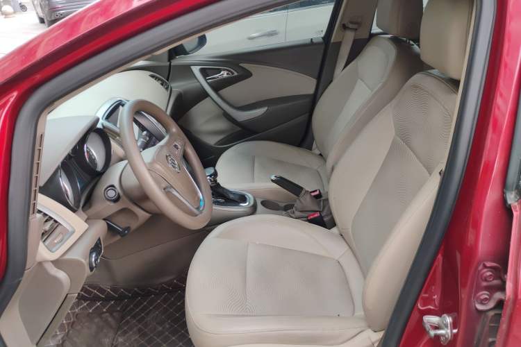 Used Buick GT 2012 GT 1.6L Automatic Fashion Edition
