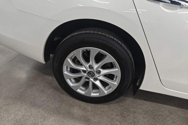 Used Nissan Sylphy 2022 Classic 1.6XE CVT Comfort Edition Right Rear Wheel Hub