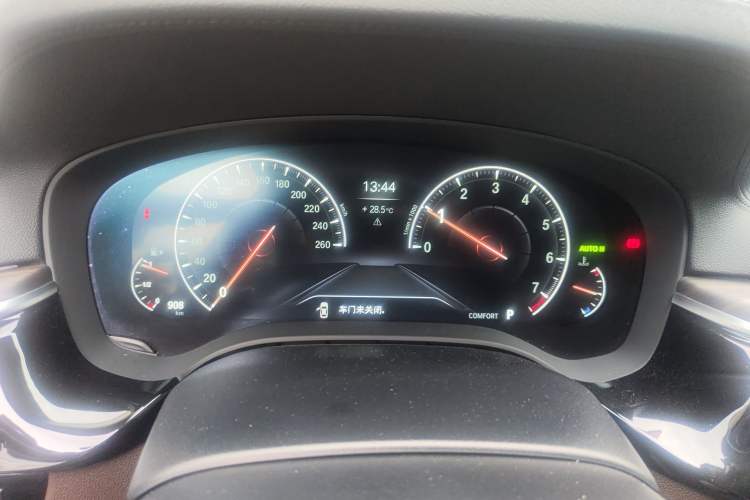 Used BMW 5 Series 2019 530Li Leading Model Luxury Package
