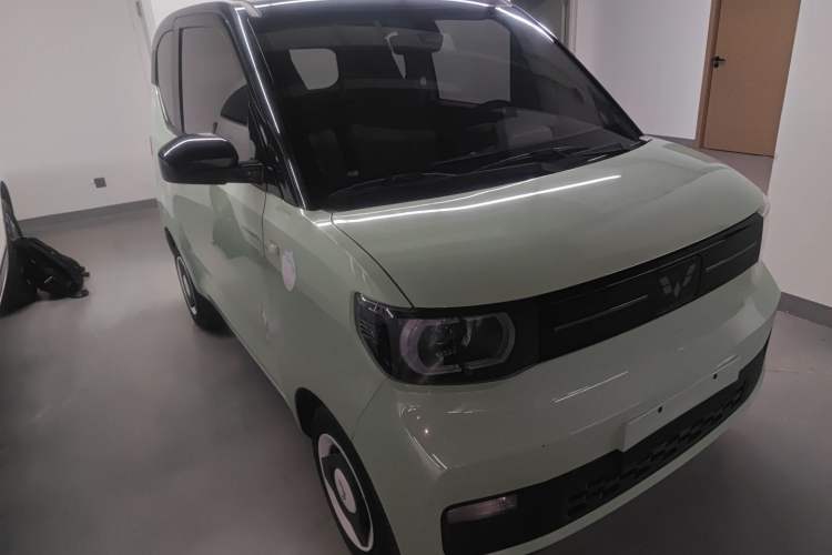 Used Wuling Hongguang MINIEV 2022 Macaron Fashion Model Lithium Iron Phosphate Exterior 1