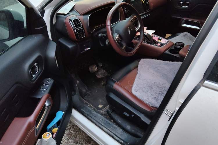 Used Citroen C5 AIRCROSS 2022 400THP Co-Creation Edition Driver Seat