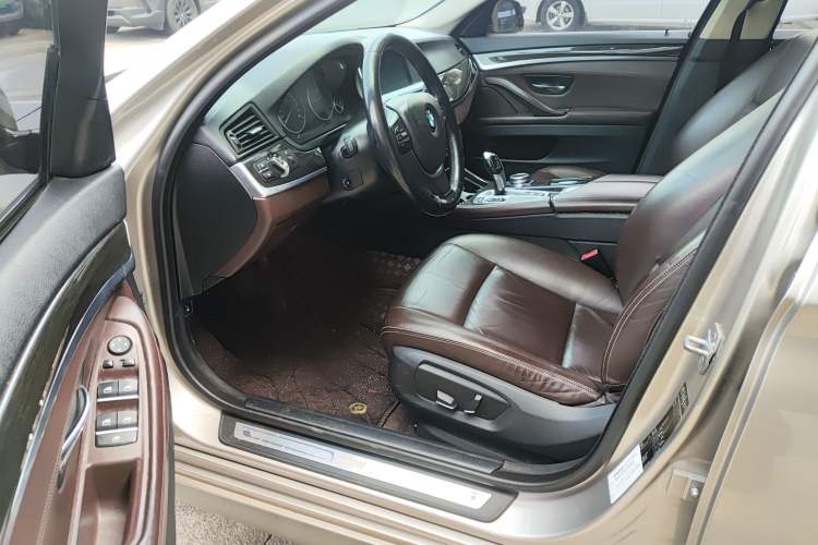 Used BMW 5 Series 2014 525Li Luxury Design Package