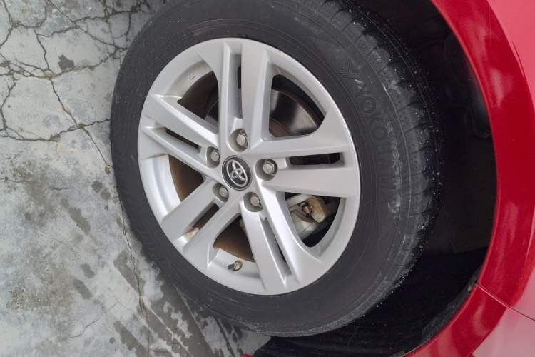 Used Toyota Levin 2019 185T CVT Luxury Edition China VI Standard Left Front Wheel Hub