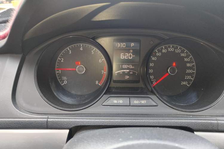 Used Volkswagen Lavida 2017 1.6L Automatic Fashion Edition Instrument Cluster