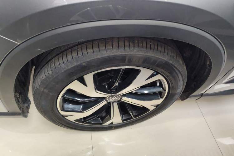 Used BYD Song Pro New Energy 2025 Second-Generation Intelligent Driving Version DM-i 115KM Excellence Edition Left Front Wheel Hub