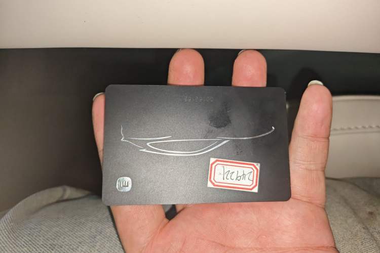 Used Xiaomi Auto YU7 2025 Ultra-Long Range High-Performance All-Wheel-Drive Max Edition
