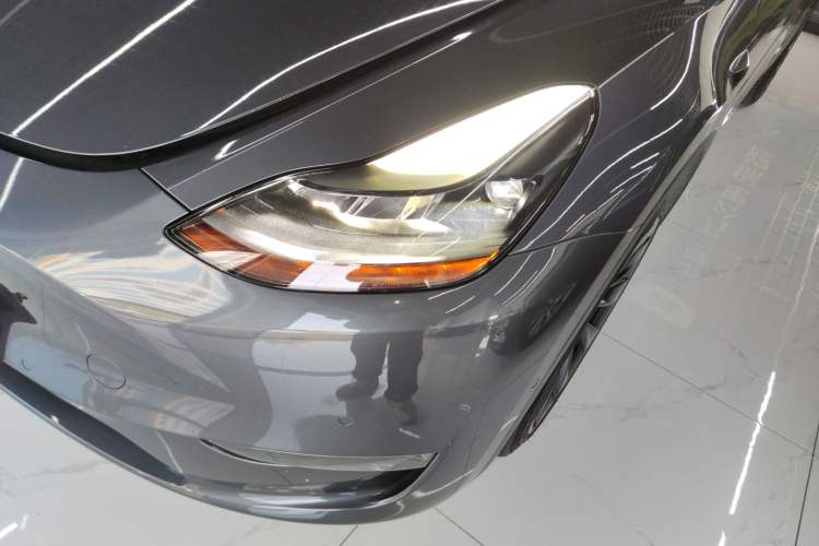 Used Tesla Model Y 2021 Long-Range All-Wheel-Drive Version
