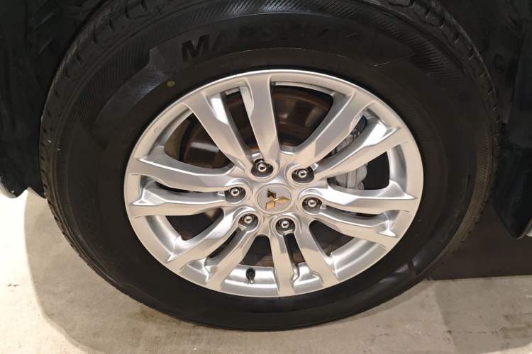 Used Mitsubishi Pajero 2018 V97 3.8L 5-Door GLS Sunroof – Middle East