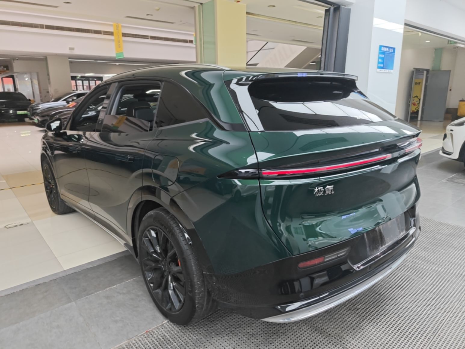 Zeekr 7X 2025 100 kWh Long-Range Rear-Wheel Drive with Intelligent Driving Features — снимка 4